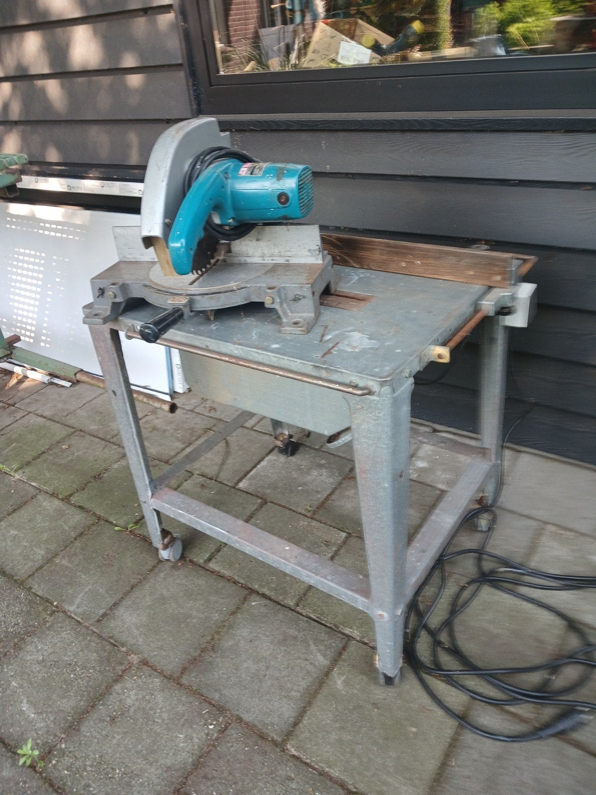 Tafelzaag en zaagtafel te koop, Ophalen, Gebruikt, Cirkelzaag, 70 mm of meer