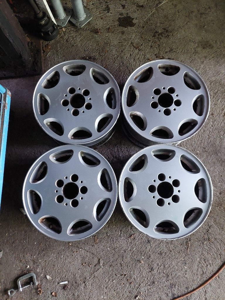 W124 W201 Set 8 loch velgen 15" / Enkele 8 loch velg 15", Ophalen, Gebruikt, 15 inch, Banden en Velgen