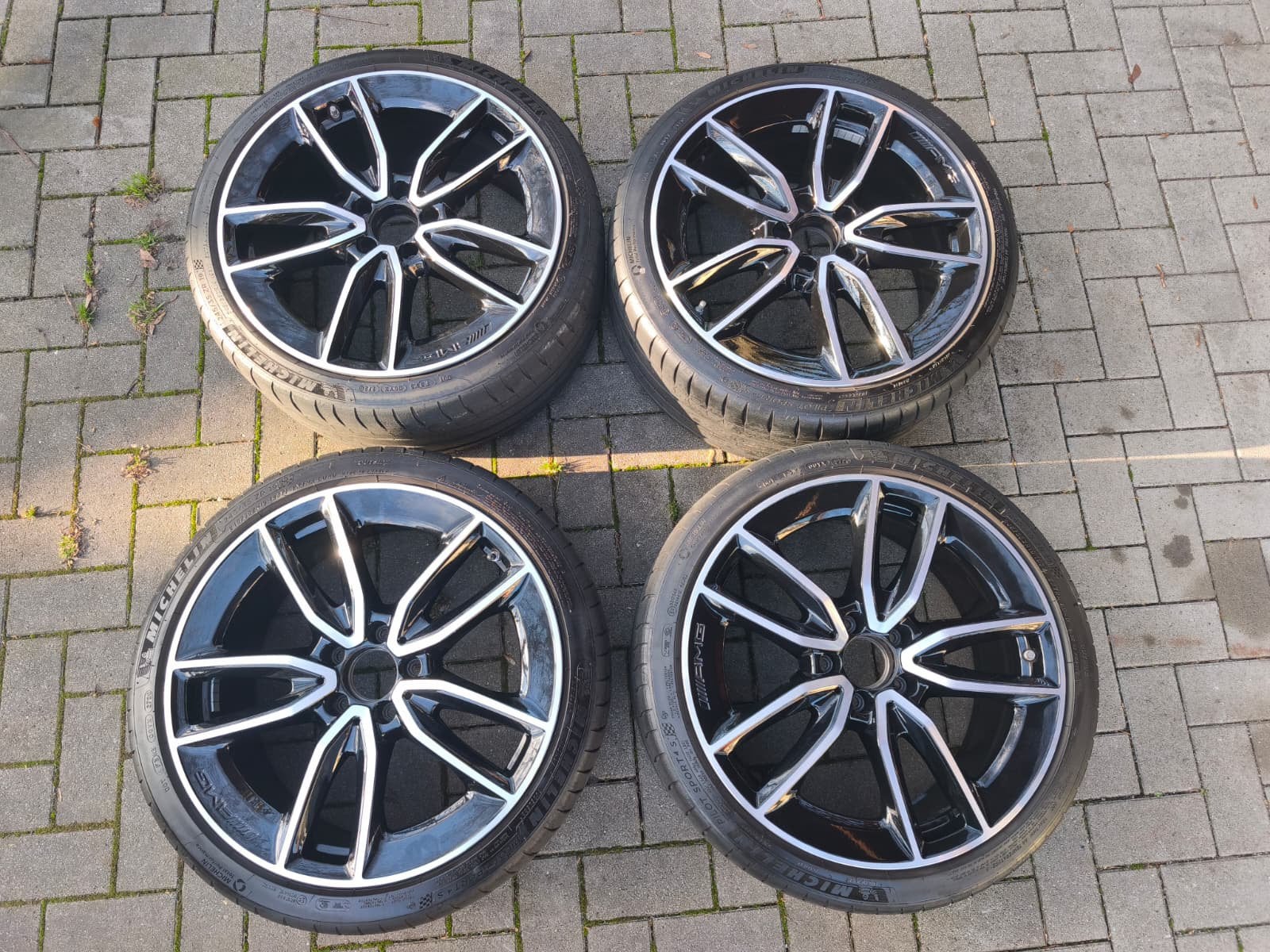 Mercedes 19 inch AMG Velgen CLA CLA35 C118 SB 245/35 R19, Auto-onderdelen, Banden en Velgen, Banden en Velgen, Personenwagen, Zomerbanden