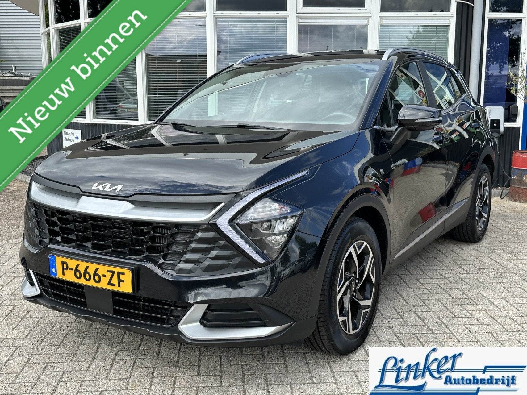 Kia Sportage 1.6 T-GDi MHEV ComfortLine - NL-AUTO TREKH CAME, Gebruikt, 4 cilinders, 1650 kg, Zwart