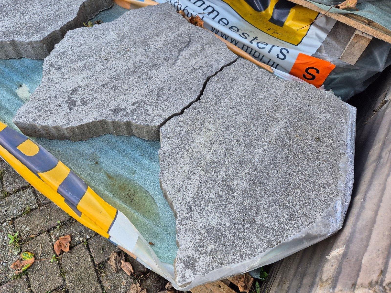 49m² alivo ardesia grijs gemêleerd terrastegels s-partij, Nieuw, Ophalen of Verzenden, 10 m² of meer, Beton