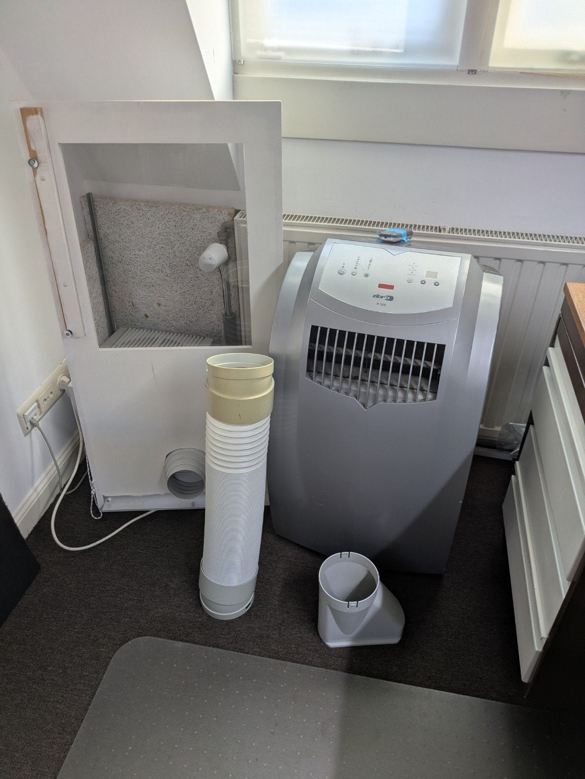 Zibro P122 zilverkleurig met raamdoorvoer, Ophalen, Gebruikt, Timer, 3 snelheden of meer