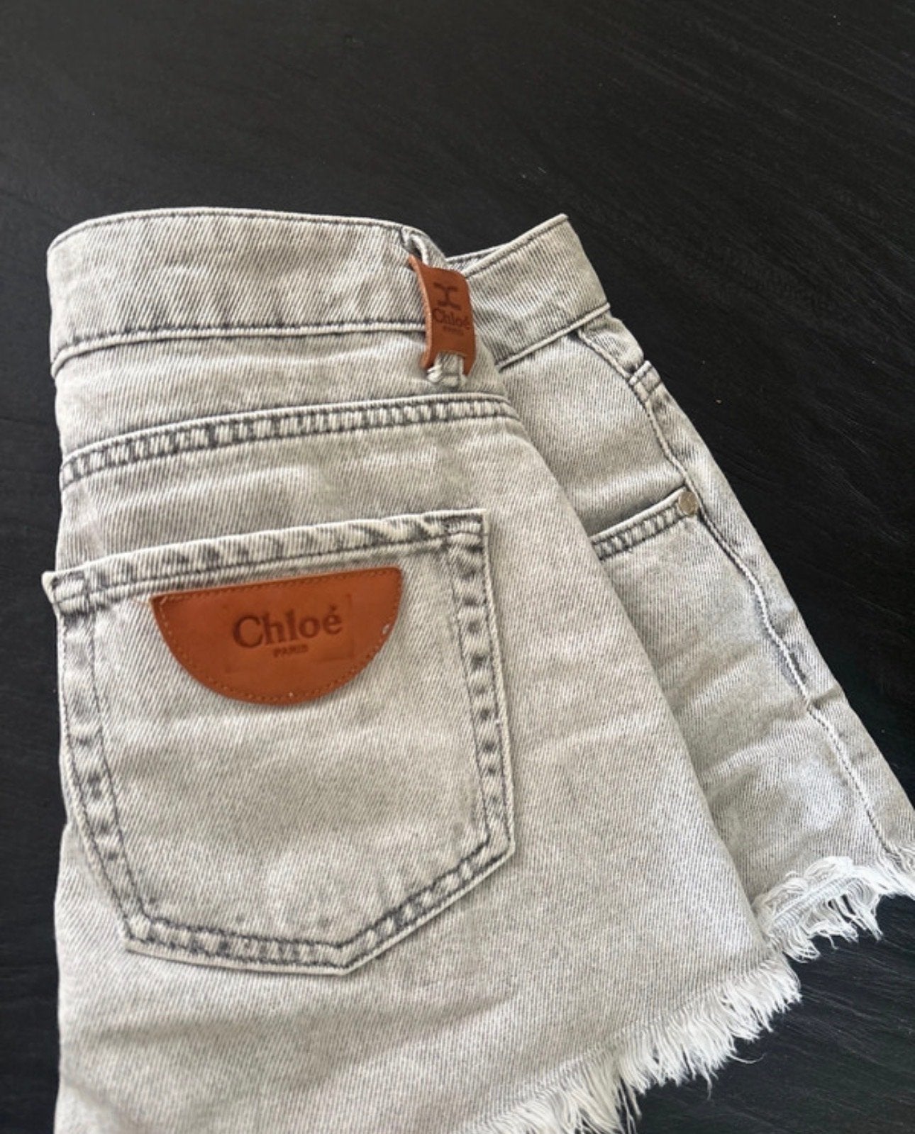 Chloé denim shorts - grijs, Kleding | Dames, Broeken en Pantalons, Kort, Verzenden, Zo goed als nieuw, Maat 34 (XS) of kleiner