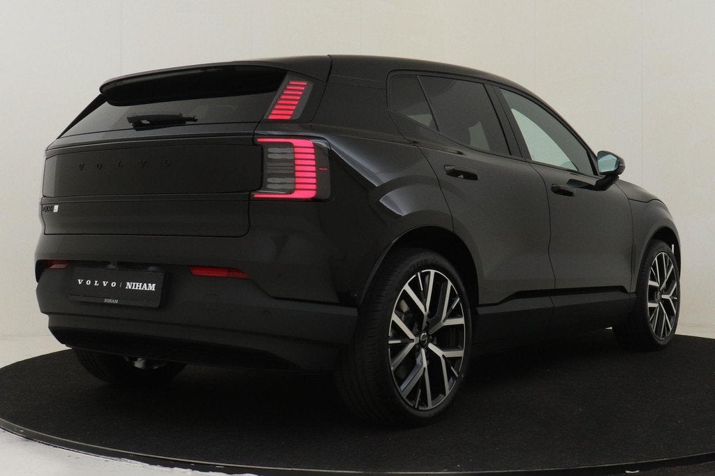 Volvo EX30 TWIN MOTOR PERF. ULTRA BLACK EDITION EUROPA 69 kW, Auto's, Volvo, Automaat, 12 maanden, Leder en Stof, Vierwielaandrijving
