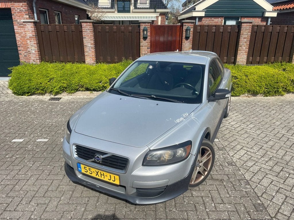 Volvo C30 1.8 Kinetic 125pk SPORTIEF KARRETJE ! CLIMA NAP !, Auto's, Volvo, Voorwielaandrijving, 1227 kg, 125 pk, Gebruikt