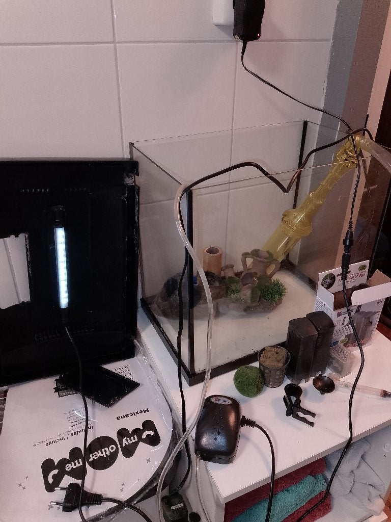 Superfish Nano Aquarium 25L LED, Filters, Pomp bodemreiniger, Dieren en Toebehoren, Vissen | Aquaria en Toebehoren, Gebruikt, Inclusief deksel