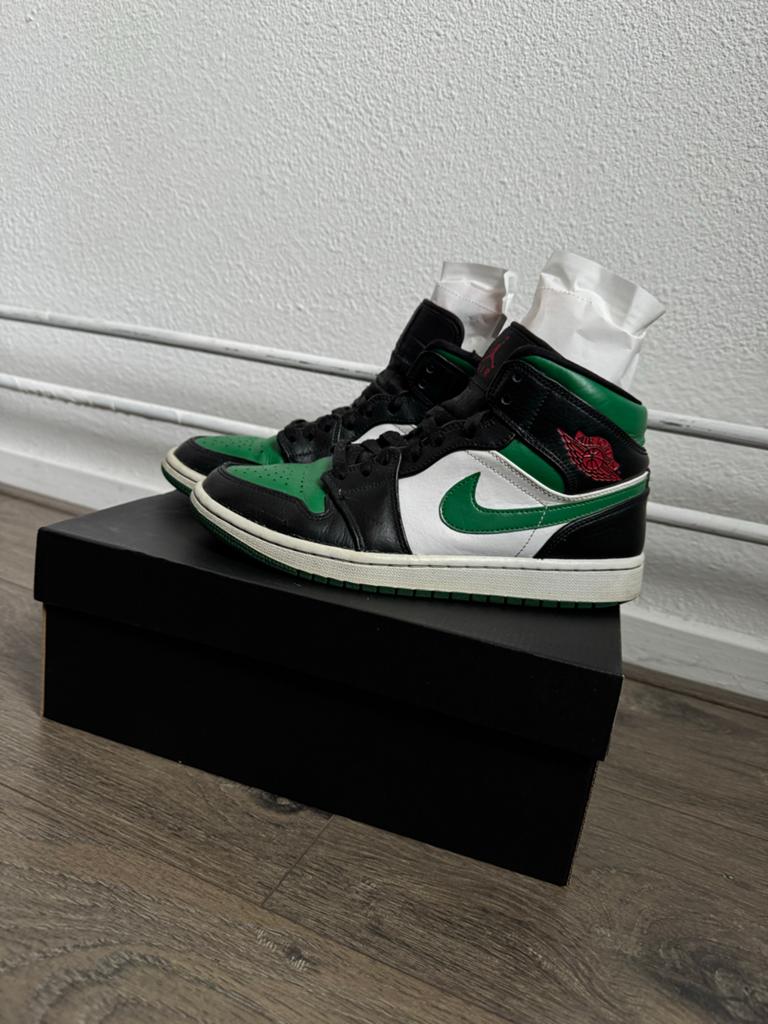 Nike Air Jordan 1 Mid 'Pine Green' sneakers, Kleding | Heren, Schoenen, Ophalen of Verzenden, Gedragen, Overige kleuren, Sneakers of Gympen