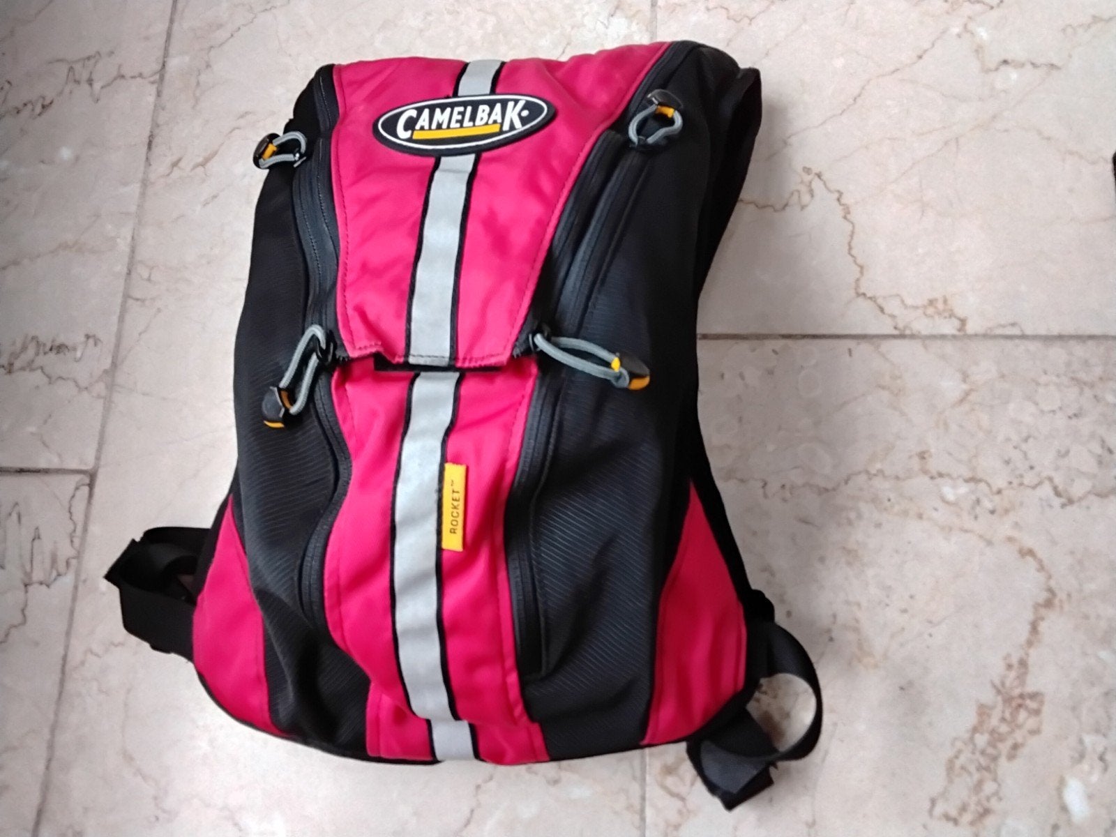 Camelbak Rocket Hydratatie Rugzak met Regenhoes, Ophalen of Verzenden, Zo goed als nieuw, Camelbak