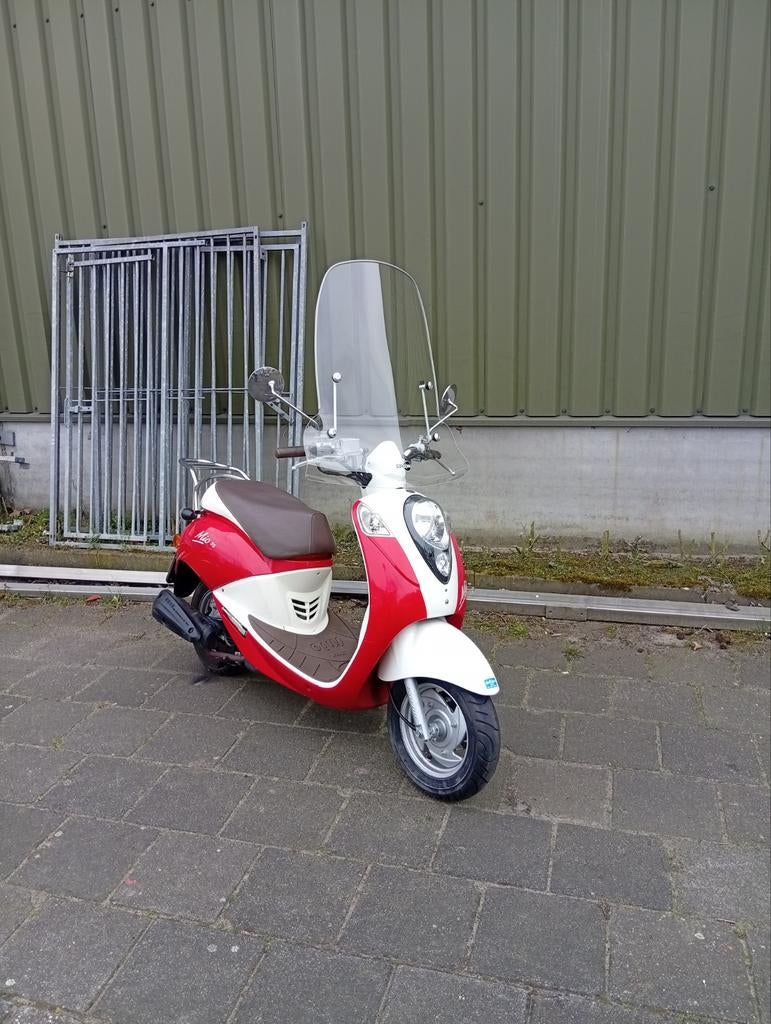 Sym mio / goed onderhouden, Ophalen of Verzenden