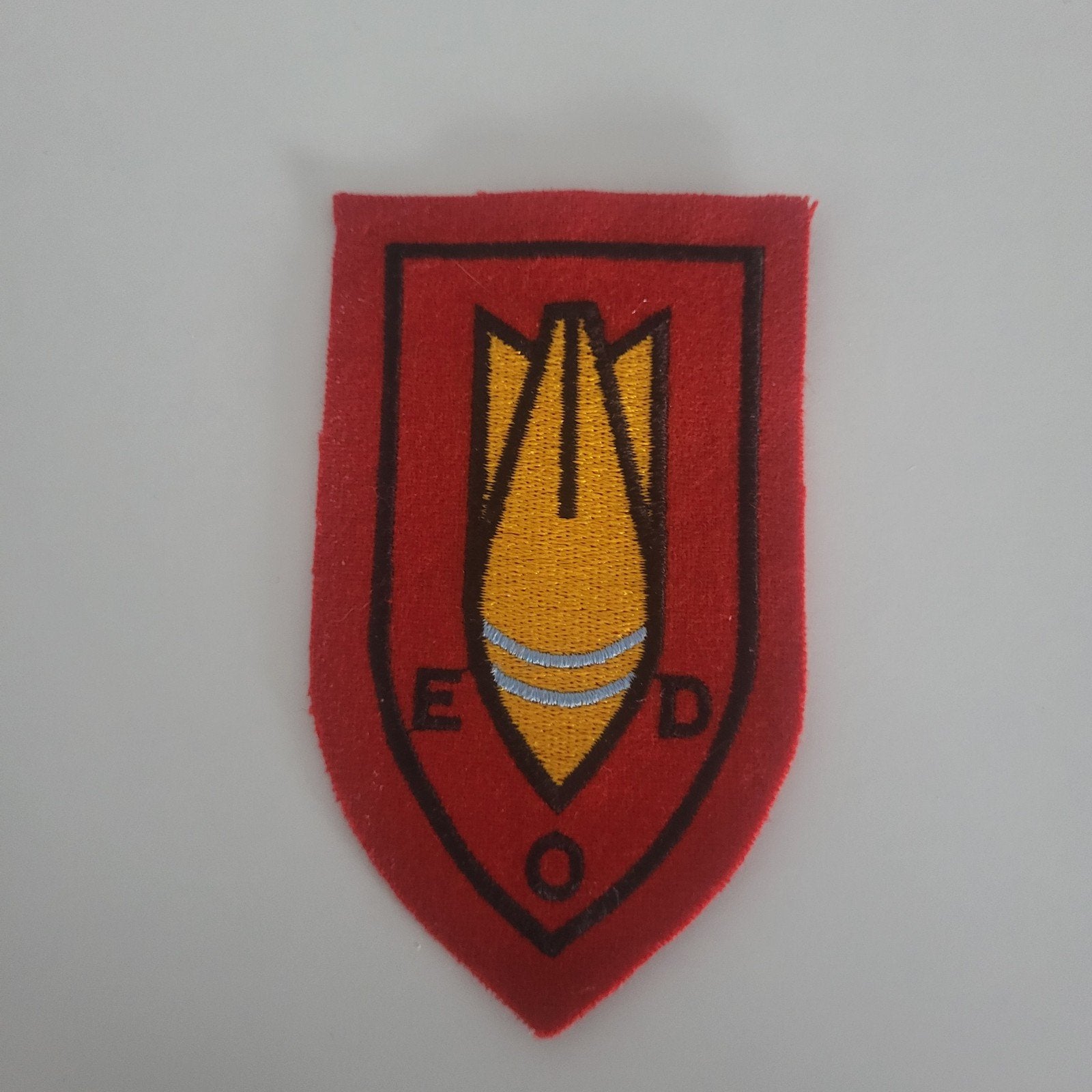 Groot EOD embleem - Model bom, Verzamelen, Militaria | Algemeen, Ophalen of Verzenden, Landmacht, Nederland, Embleem of Badge