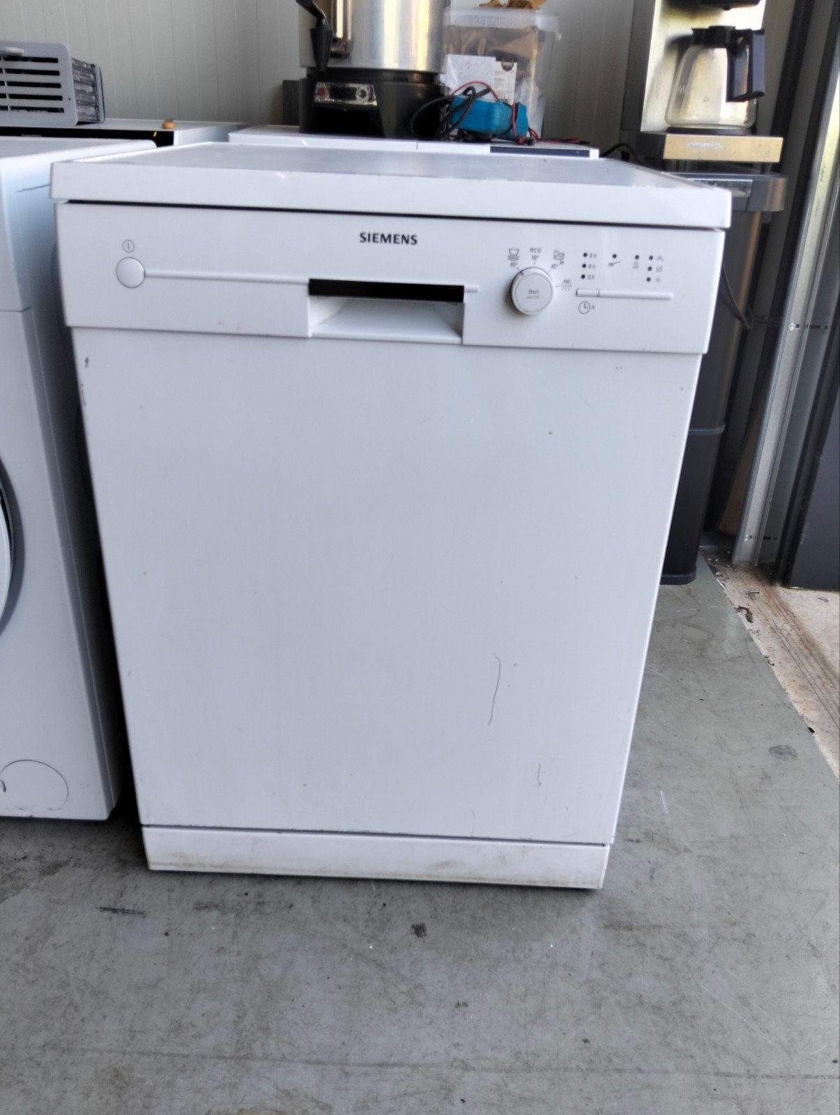 Siemens Vrijstaande Vaatwasser - Wit, Goede Staat, Gebruikt, 60 cm of meer, BSH Hausgeräte GmbH, Carl-Wery-Straße 34, 81739 München, Germany