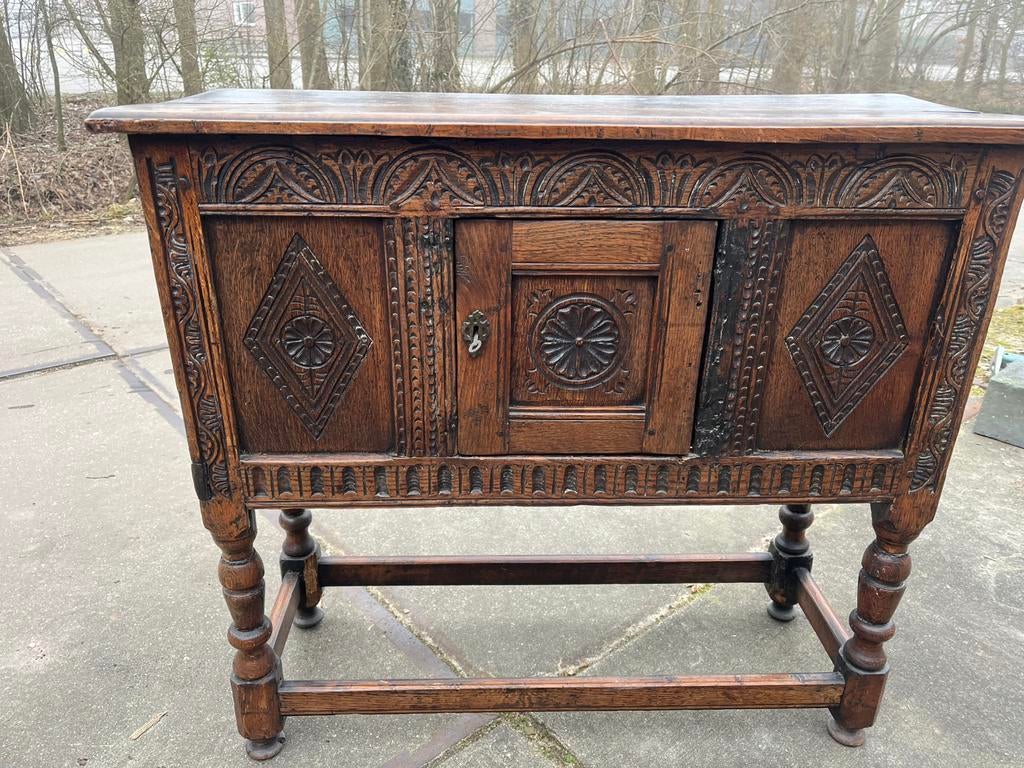 Mooi antiek kastje, Ophalen of Verzenden