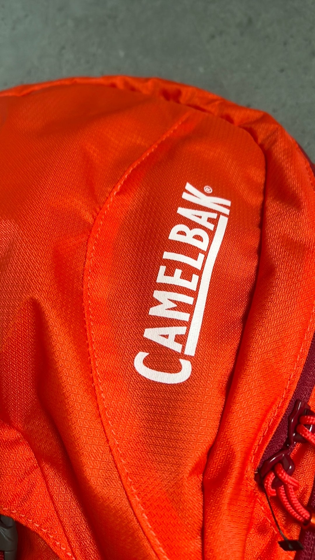 NEW: Rugzak met drinkzak heupbanden en achterkant van gaas, Ophalen, Nieuw, Overige merken