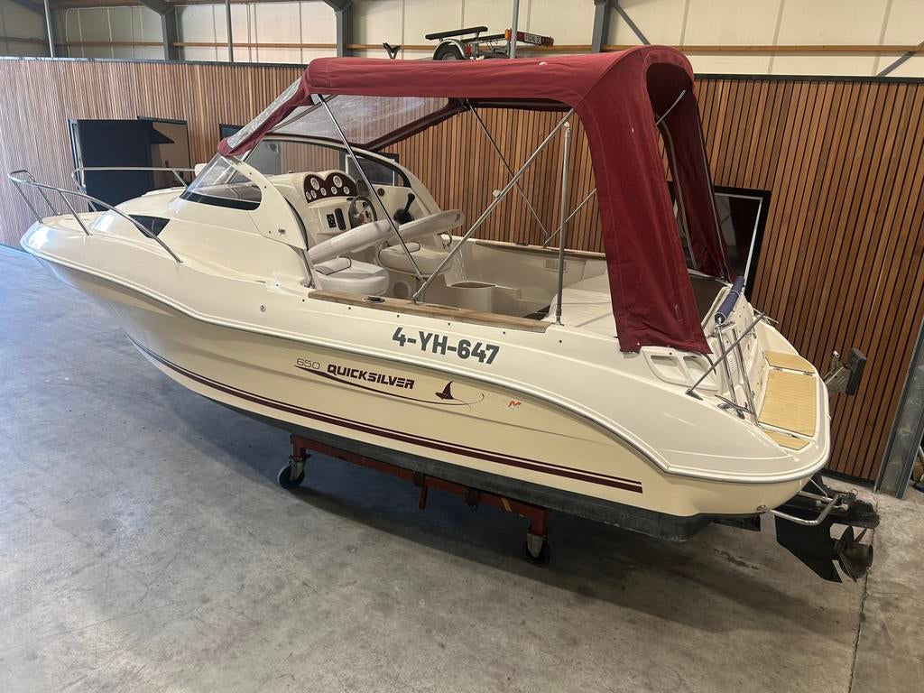 Tekoop: quicksilver 650 cabin , mercruiser 135 pk , buiskap, Watersport en Boten, Ophalen, Gebruikt, Binnenboordmotor, 6 meter of meer
