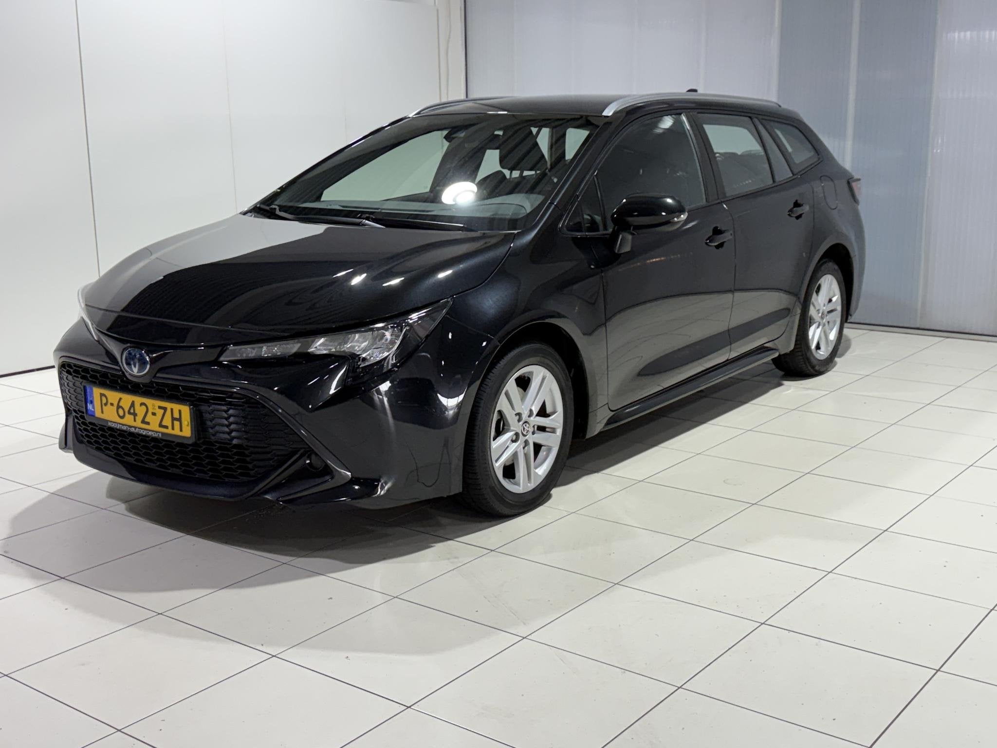 Toyota Corolla Touring Sports 1.8 Hybrid Business Camera, Ap, Auto's, 1345 kg, Gebruikt, 4 cilinders, Corolla