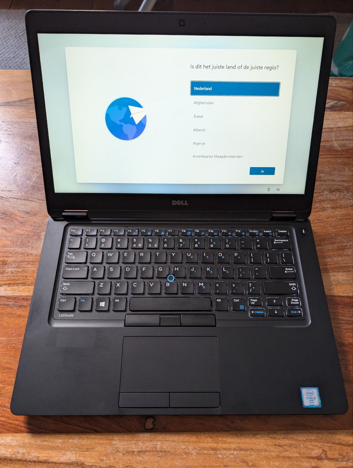 Dell Latitude 5480 Laptop met tas en oplader, 256 GB, 2 tot 3 Ghz, Qwerty, 8 GB