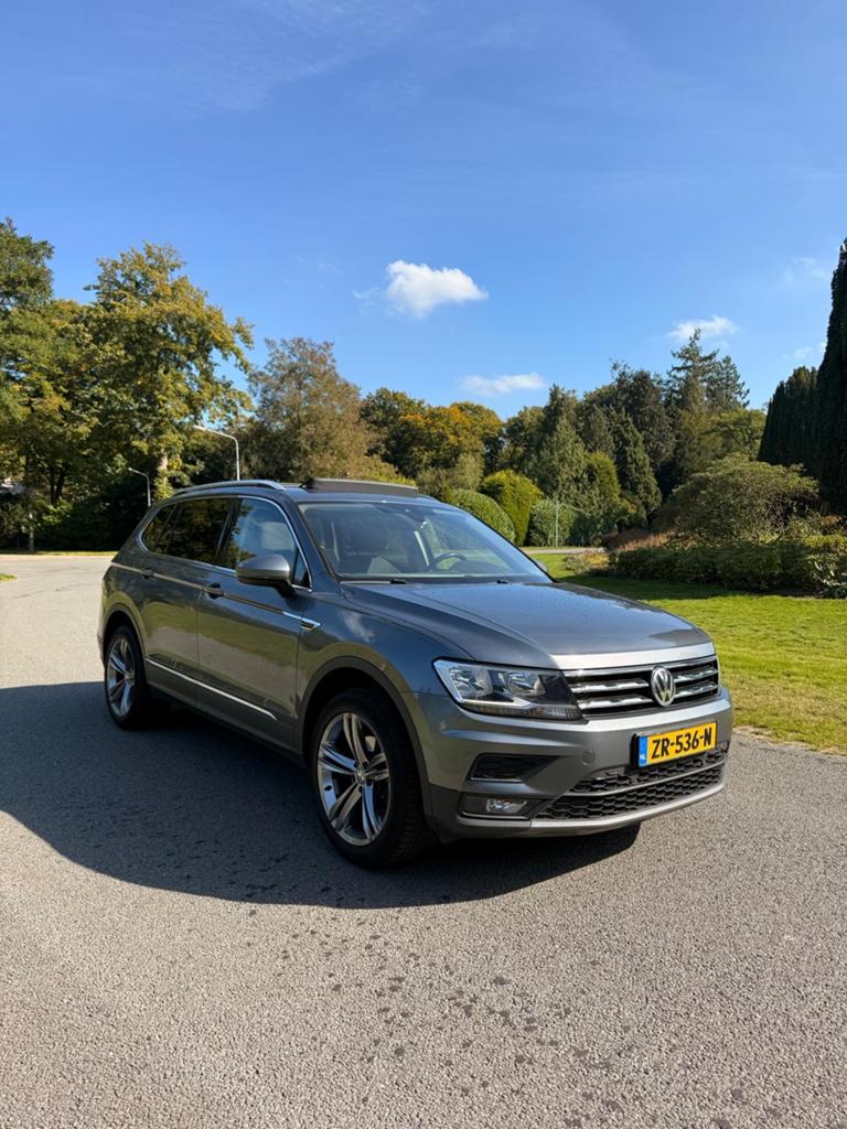 Volkswagen Tiguan Allspace 1.5 TSI 7-DSG 2019 Grijs 7zits, 1498 cc, 4 cilinders, Origineel Nederlands, Parkeerassistent