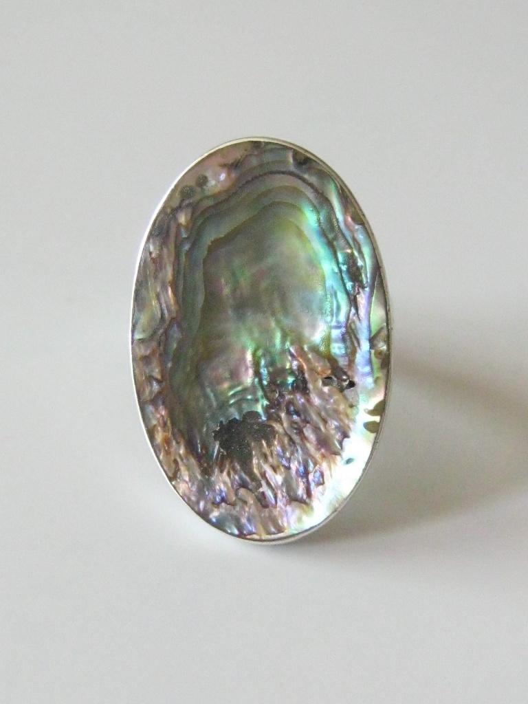 Unieke Vintage zilveren ring met ovale Abalone steen, mt.18., 18 tot 19, Overige kleuren, Ophalen of Verzenden, Zo goed als nieuw