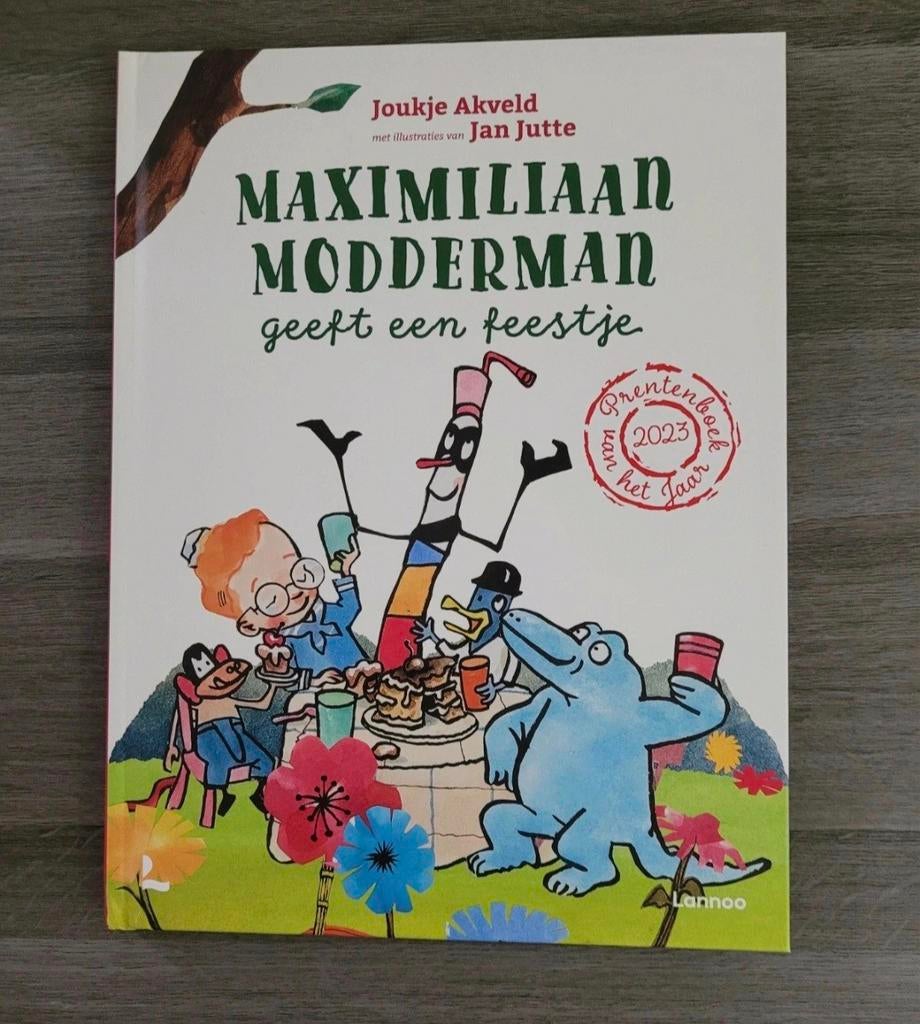 Maximiliaan Modderman geeft een feestje - Prentenboek, Ophalen of Verzenden, Zo goed als nieuw, Joukje Akveld, 2 tot 3 jaar
