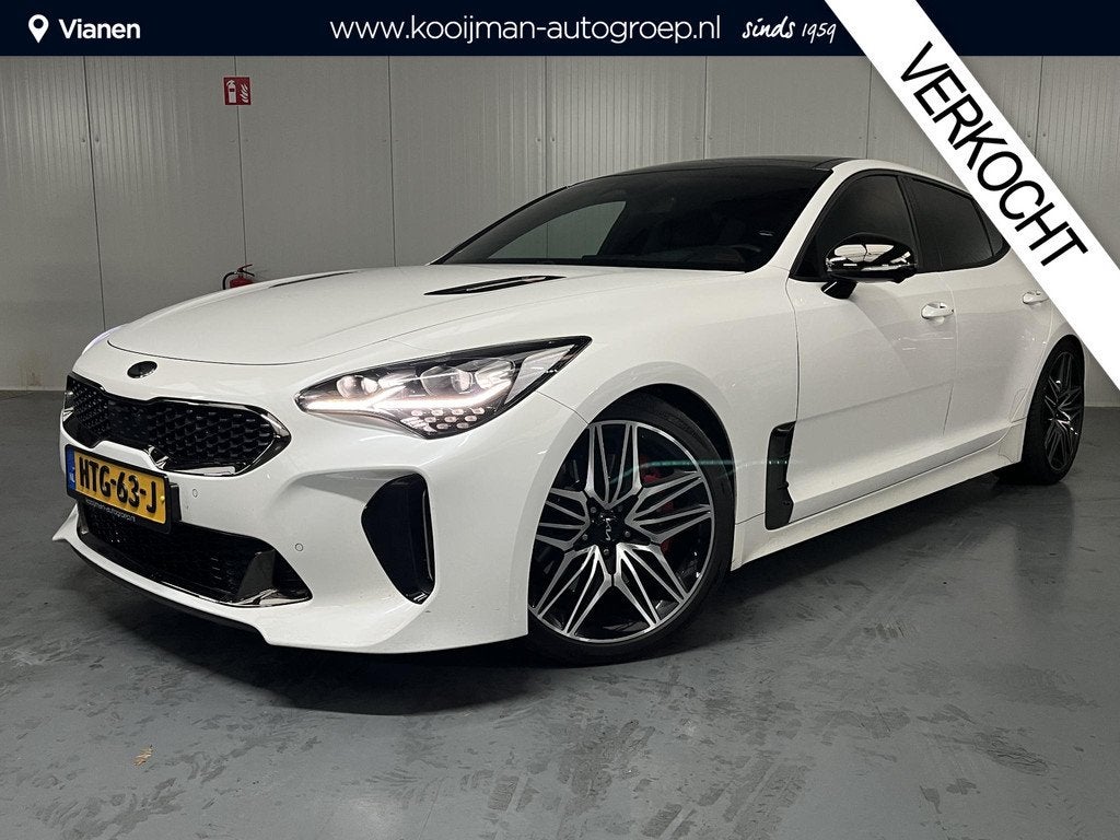 Kia Stinger 3.3 V6 T-GDI AWD GT met maar 45.000km! Full opti, Auto's, Kia, Gebruikt, Euro 6, Wit, Bedrijf