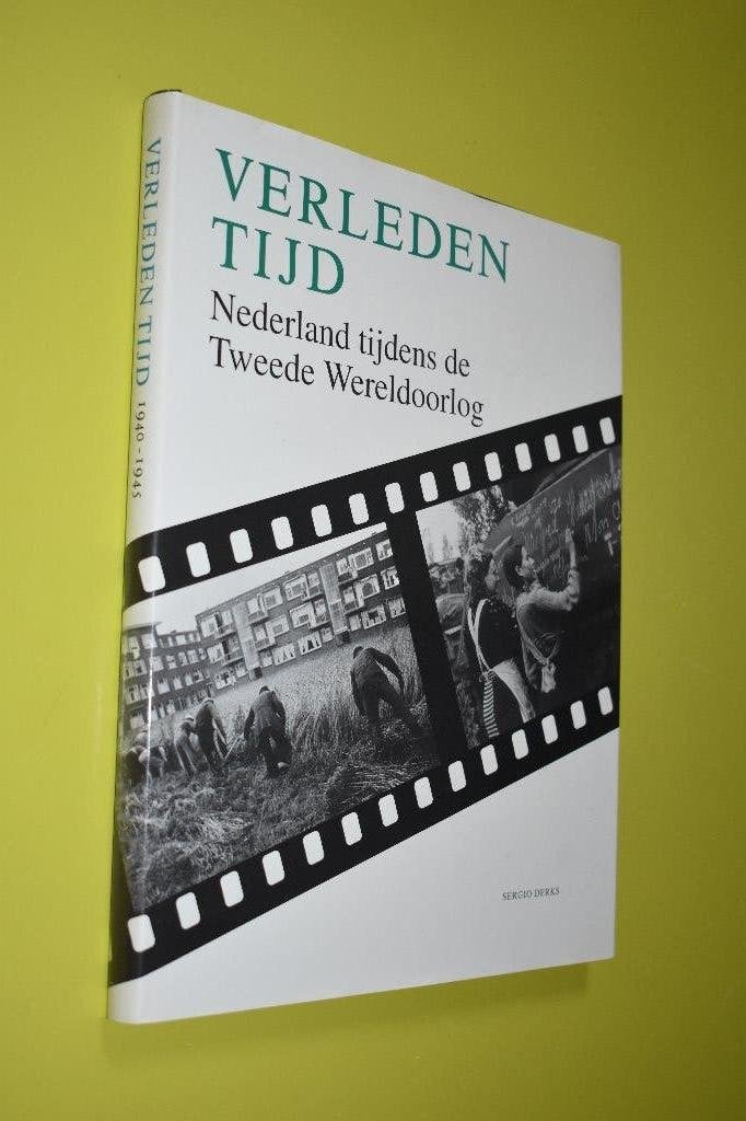 Verleden Tijd, Nederland tijdens WO II- S. Derks, Tweede Wereldoorlog, Ophalen of Verzenden, Zo goed als nieuw, S. Derks