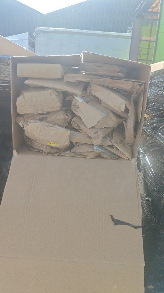 Amazon Ongeclaimde Pakketten & Enveloppen, Zakelijke goederen, Partijgoederen en Retail | Partijgoederen, Ophalen of Verzenden