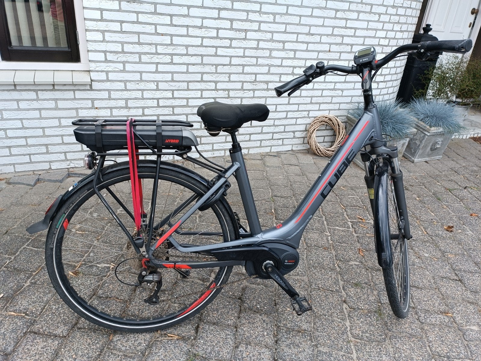 CUBE E-BikeTouring Hybride  Bosch midden motor, Ophalen, Zo goed als nieuw, Overige merken