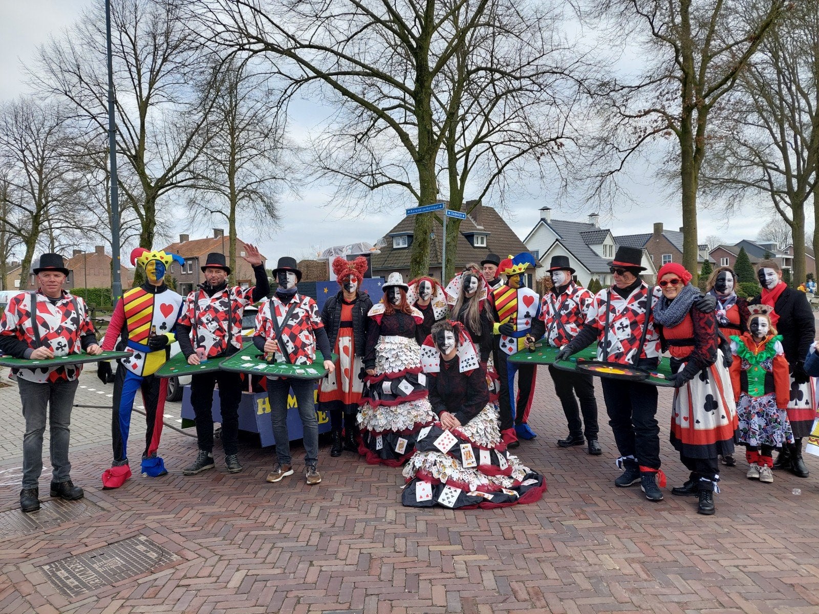 loopgroep groot JACKPOT  / CASINO / CARNAVAL, Ophalen, Zo goed als nieuw, Carnaval