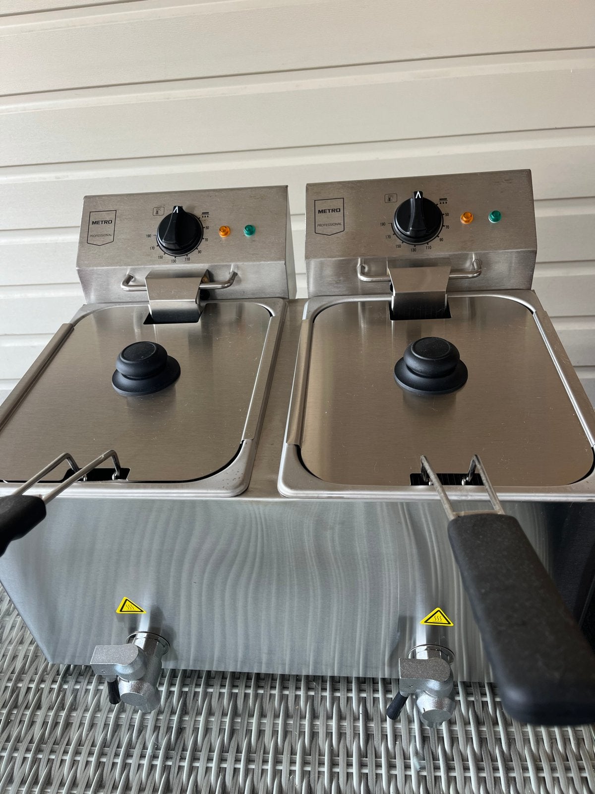 Professionele dubbele friteuse - Metro nieuw, 4 liter of meer, Ophalen, Nieuw, Duo-friteuse
