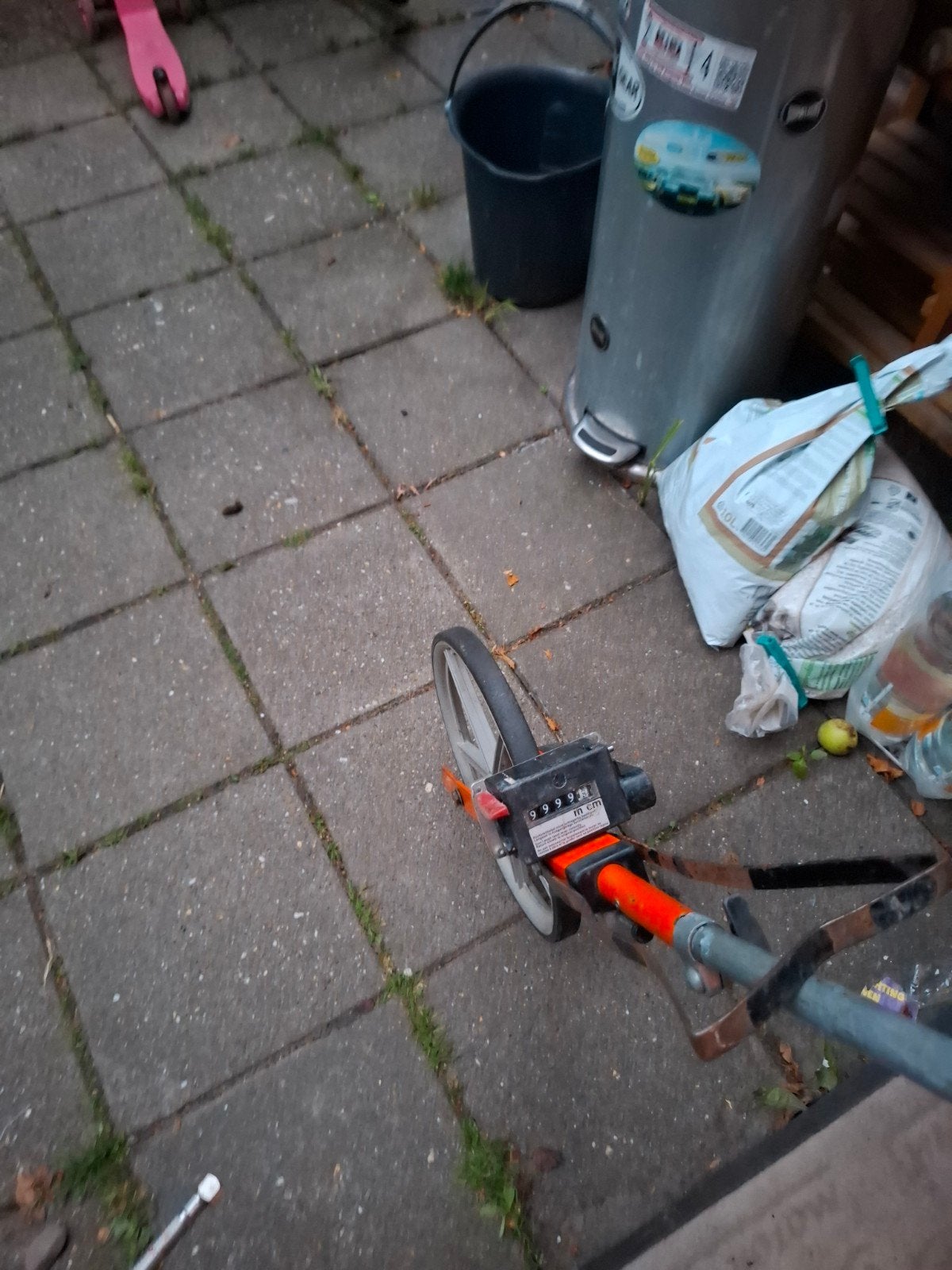 Meetwiel - Nog netjes, piept een beetje, Doe-het-zelf en Verbouw, Meetapparatuur, Ophalen