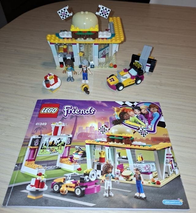 Lego 41349 Drifting Diner, Lego, Friends, Ophalen of Verzenden, Zo goed als nieuw