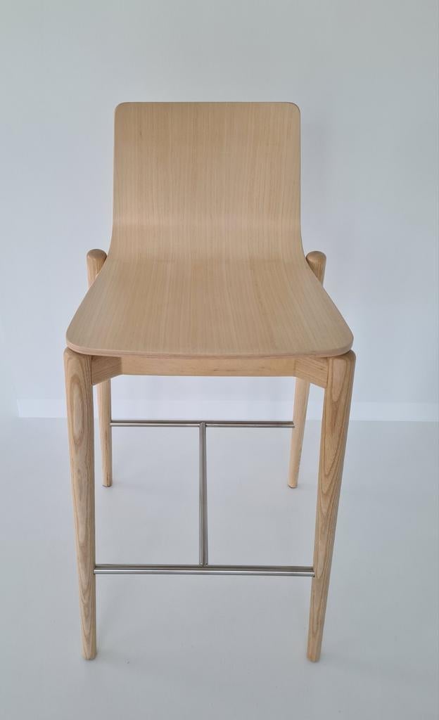 Pedrali Malmö 232 essenhout bar kruk 65 cm WEEKENDPRIJS € 75, Met voetsteun, 60 tot 90 cm, Ophalen of Verzenden, Zo goed als nieuw
