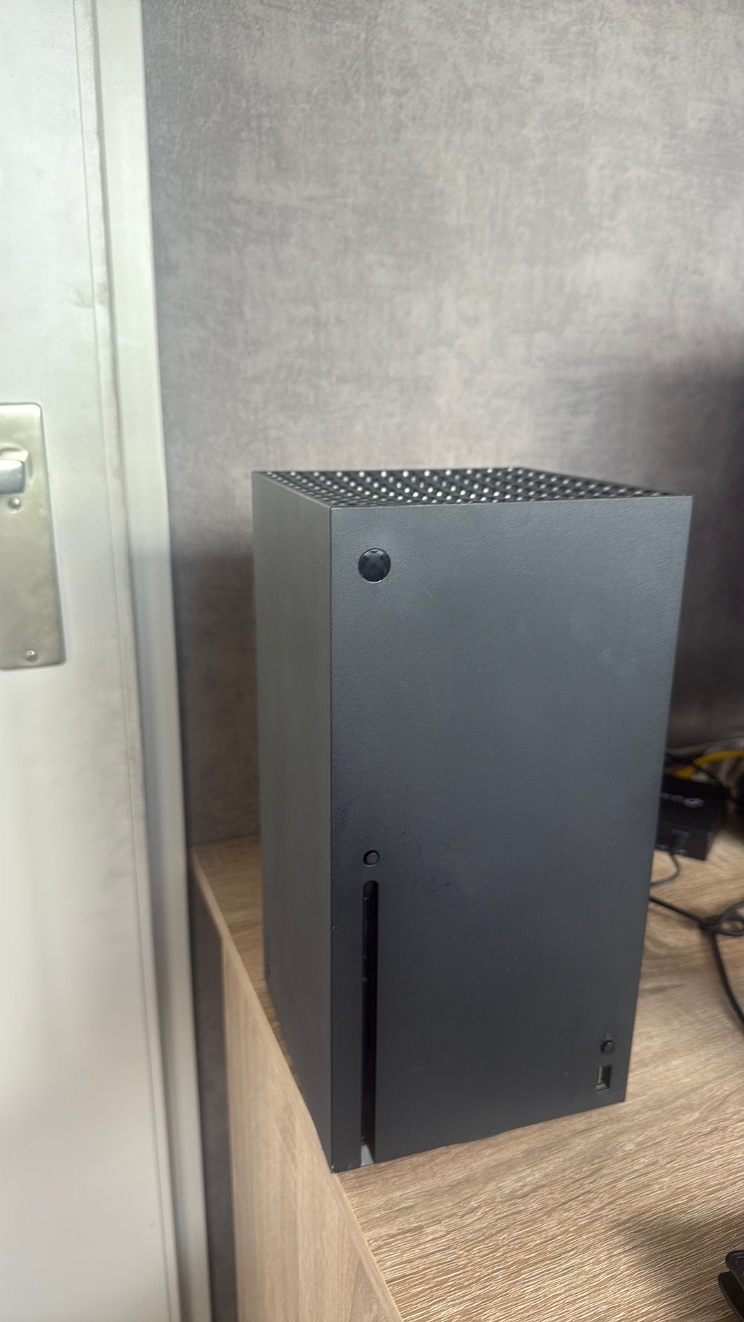 XBOX SERIE X TE KOOP EVENTUEEL RUILEN TEGEN EEN PS5, Spelcomputers en Games, Spelcomputers | Xbox Series X en S, Ophalen, Zo goed als nieuw