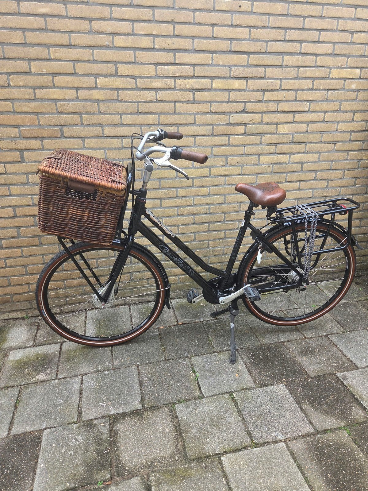 Gazelle Miss Grace Zwart met rieten mand, Ophalen, Versnellingen, 56 cm of meer, Zo goed als nieuw