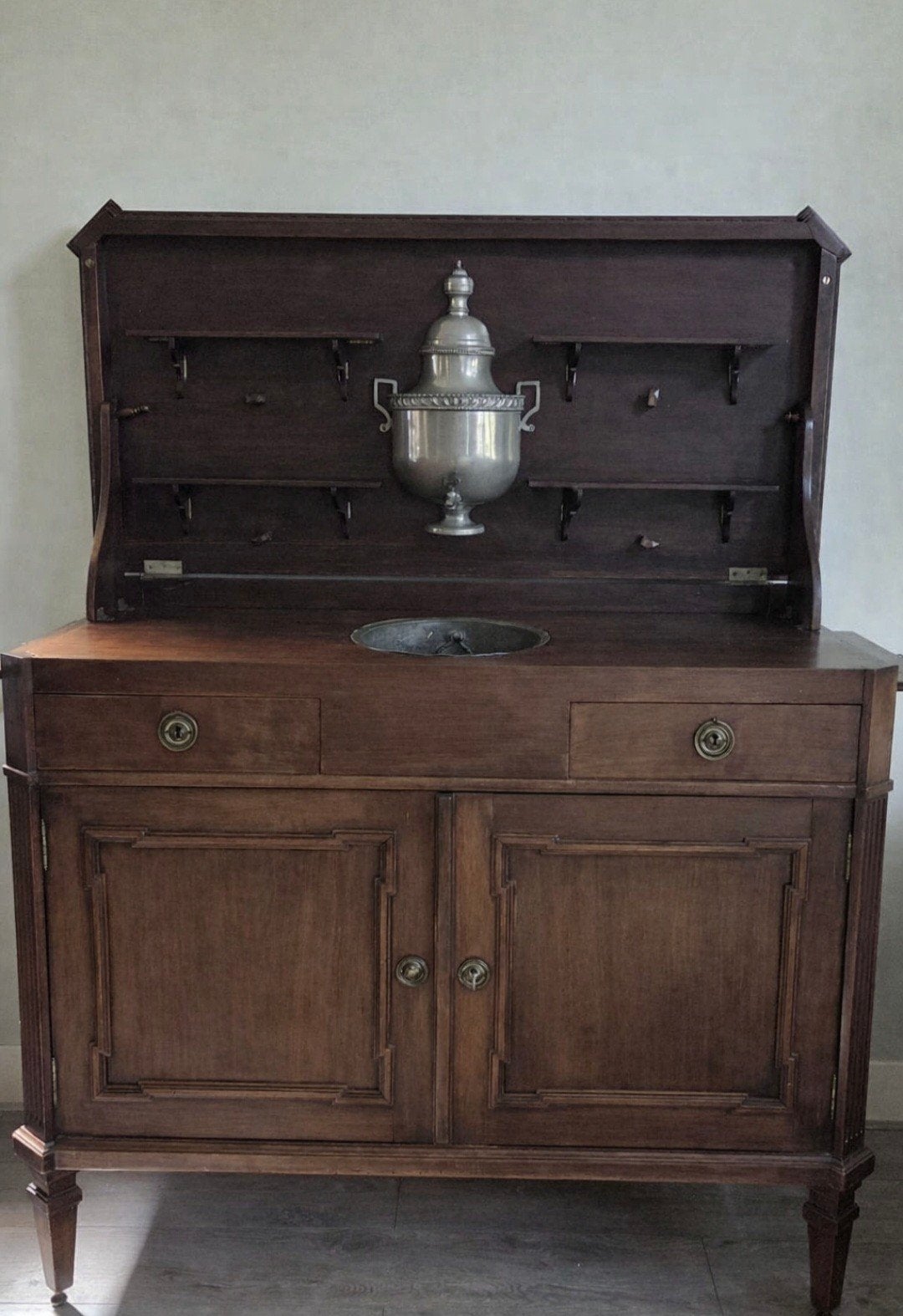 Antieke wastafel dressoir, Ophalen