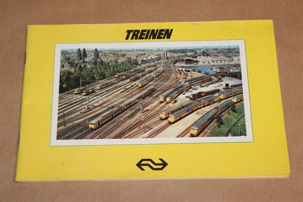 Treinen - Propaganda-uitgave NS - Ca 1980, Verzamelen, Spoorwegen en Tramwegen, Ophalen of Verzenden, Zo goed als nieuw, Tram
