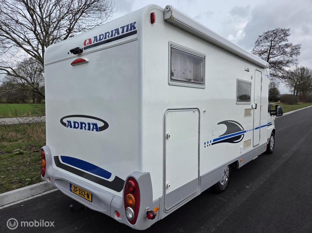 Adria mobil 660SL enkele bedden 2007 ☆Camera-128pk-Euro4, Caravans en Kamperen, Campers, 6 tot 7 meter, Bedrijf, Adria, Half-integraal