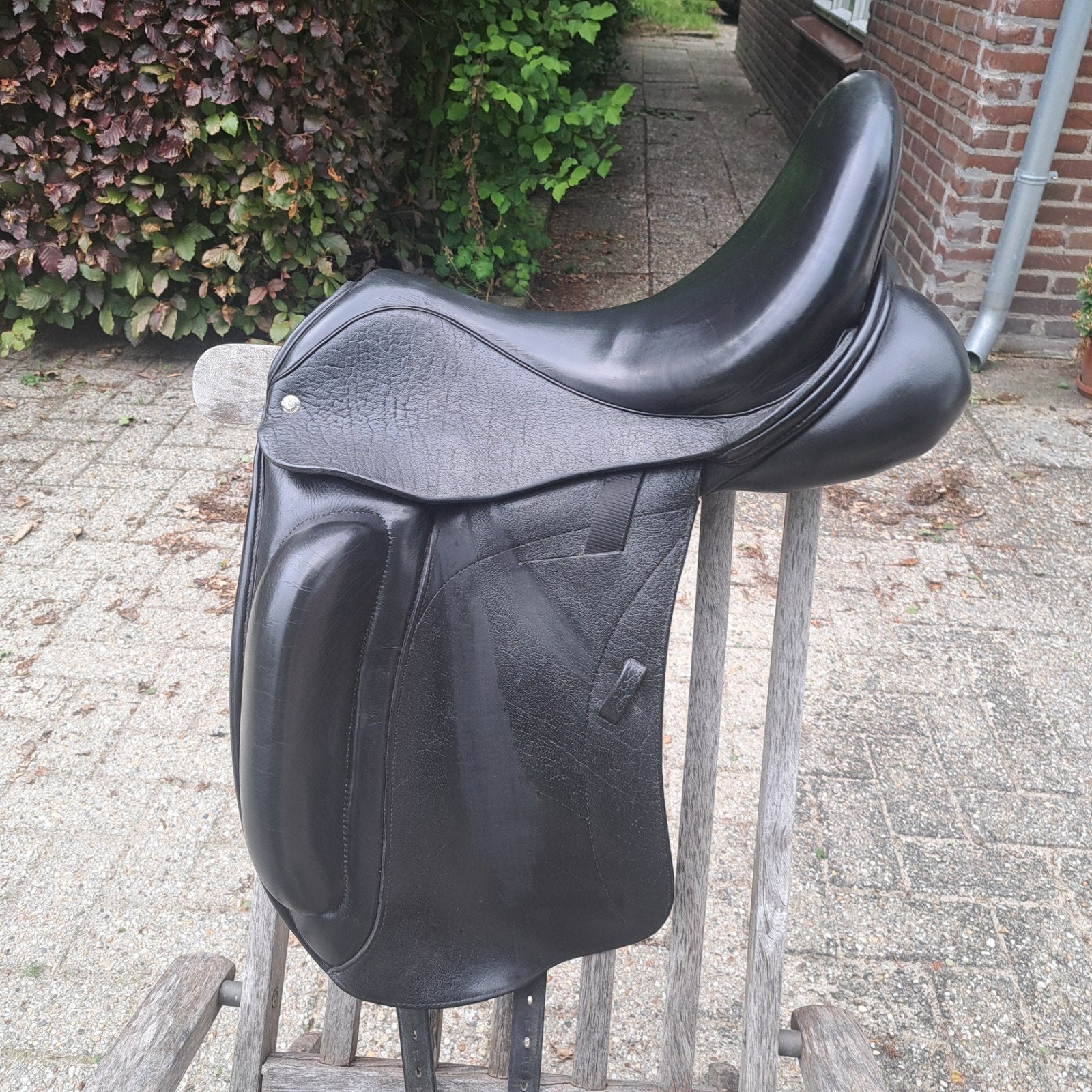 Custom Wolgang Omni Dressuurzadel 17,5 inch, Dieren en Toebehoren, Ophalen, Zo goed als nieuw, Dressuur