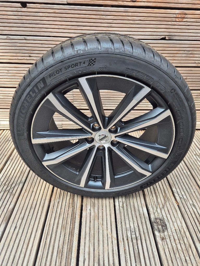 Losse Lichtmetalen originele incl band 19 inch Volvo V90, 255 mm, Banden en Velgen, Nieuw, Personenwagen