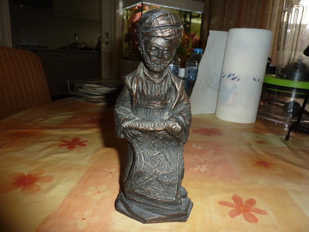 oud beeld de tapijtenmaker, Verzamelen, Ophalen of Verzenden, Gebruikt, Mens