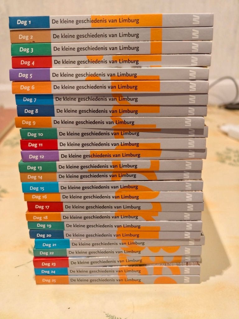 De kleine geschiedenis van Limburg in 25 dagen, Boeken, Ophalen, 20e eeuw of later, Gelezen