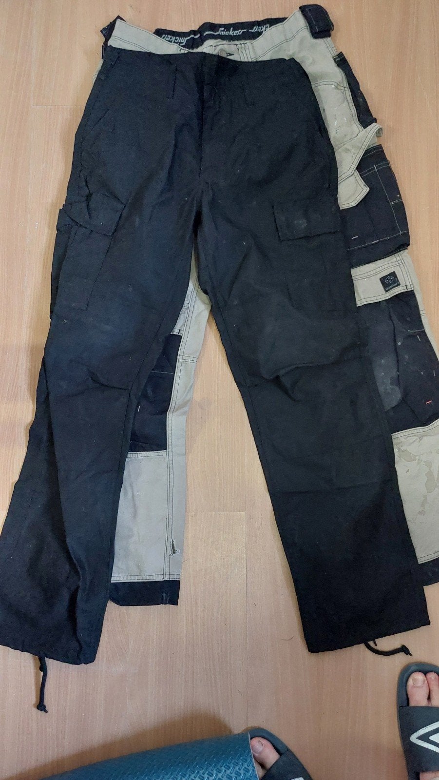 25eu Snickers Werkbroek en zwarte cargobroek, Tuin en Terras, Werkkleding, Ophalen of Verzenden, Broek