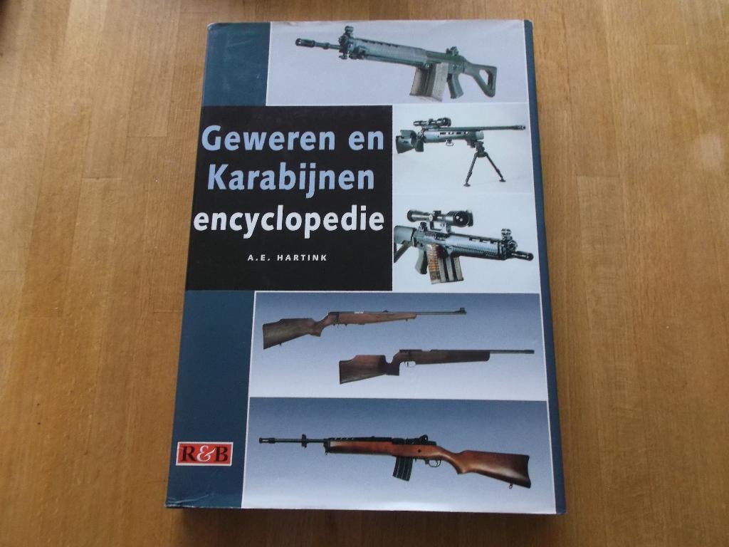 VUURWAPENS, GEWEREN EN KARABIJNEN BOEK, Verzamelen, Verzenden, Overige soorten, Overige gebieden, Boek of Tijdschrift