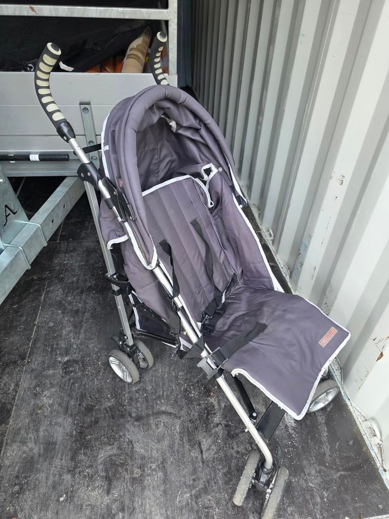 Compacte en handige buggy, grijs, Kinderen en Baby's, Buggy's, Gebruikt, Overige merken, Verstelbare rugleuning, Zonnekap, Ophalen of Verzenden