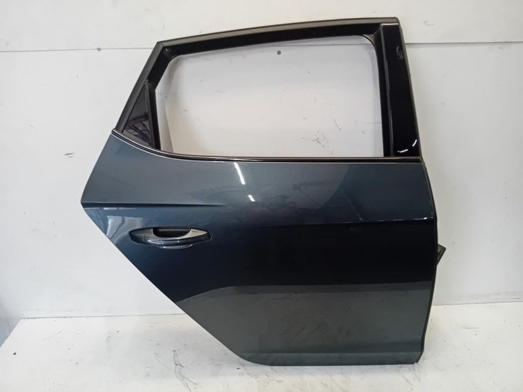 Portier rechts achter Seat Leon, Auto-onderdelen, Onderdelen@venauto.nl, Van der Ven Autorecycling B.V., Gebruikt, Ettenseweg 76, 4706 PB Roosendaal, The Netherlands