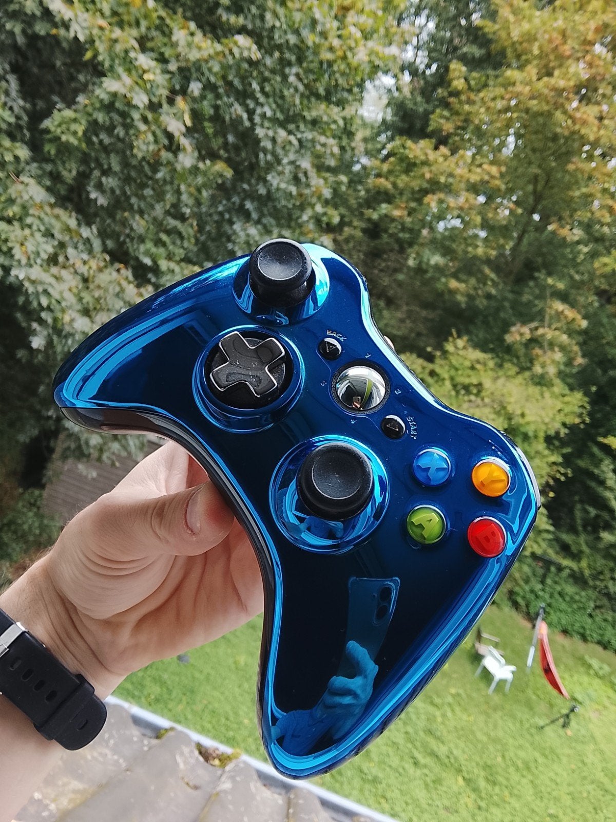 Xbox 360 Special Edition Chrome Blue, Spelcomputers en Games, Spelcomputers | Xbox | Accessoires, Ophalen, Zo goed als nieuw, Controller