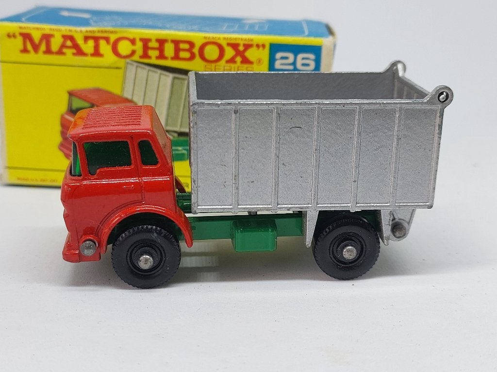 G.M.C. TIPPER TRUCK No26 MATCHBOX  1FLAPJE VAN DOOSJE IS LOS, Ophalen of Verzenden, Nieuw, Auto