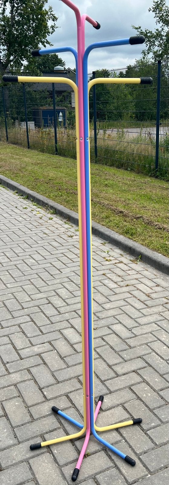 Memphis: Pastelkleurige staande kapstok vintage 1986 IKEA, Ophalen, Zo goed als nieuw, Metaal, Staande kapstok
