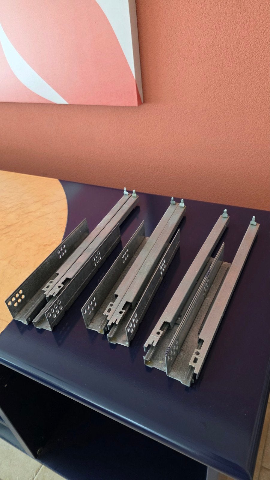 3 Blum ladegeleiders, Ophalen, 250 mm of meer