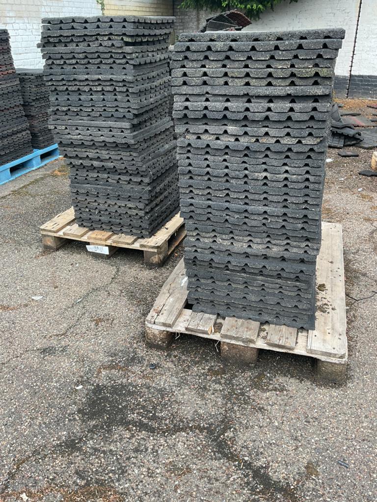 Rubberen Tegels 50x50 in zeer goede staat voor maar 2 euro, Tuin en Terras, Tegels en Klinkers, Ophalen, Zo goed als nieuw, Rubber